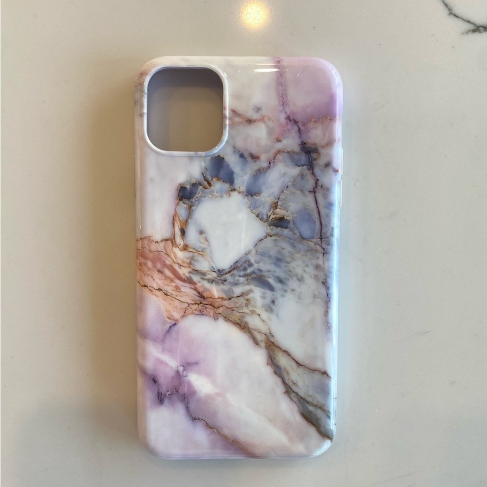 Velvet Caviar Protective Case iPhone 11 Pro Max in violet sky - Picture 2 of 7